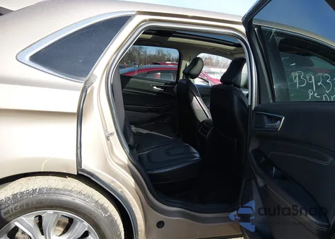 2020 Ford Edge Titanium z USA, uszkodzony, nr VIN 2FMPK3K99LBA56202